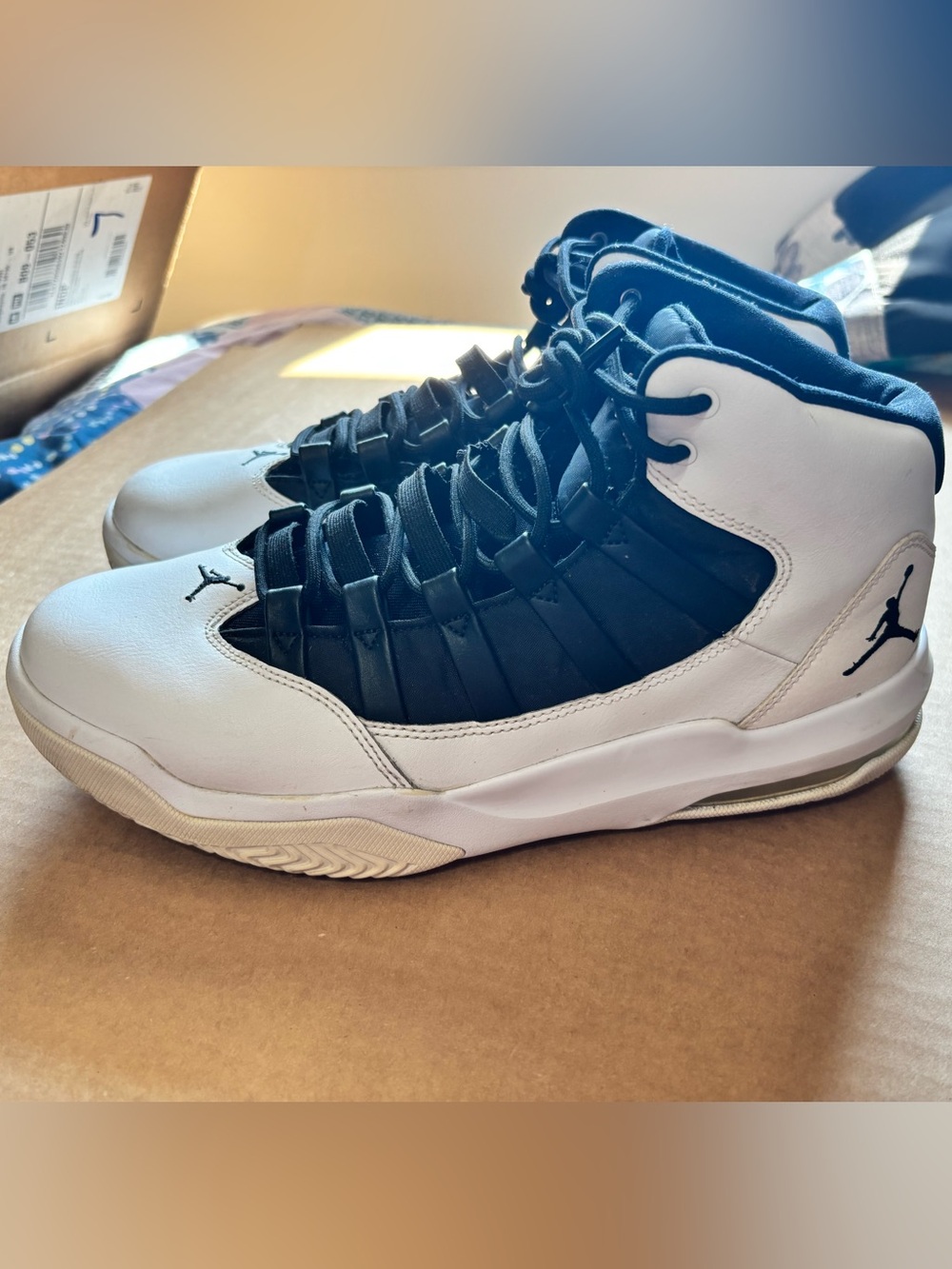 Jordan max aura Basketball Shoes